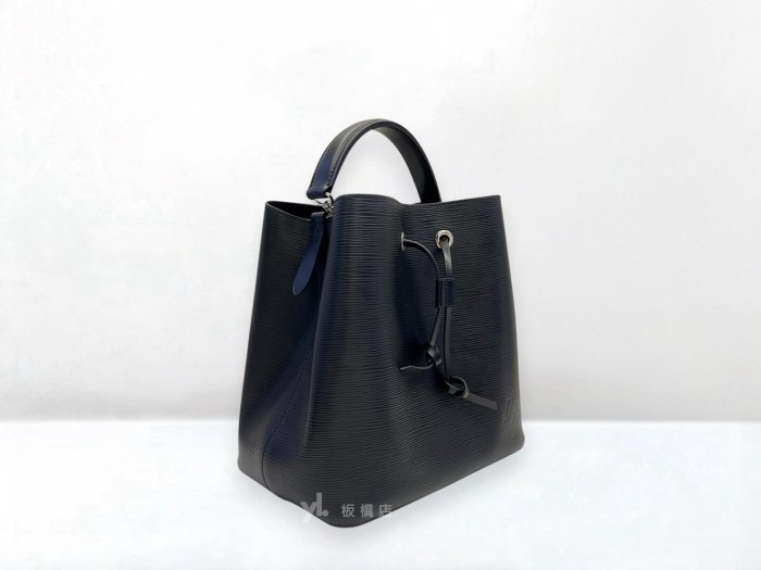 遠麗精品 132 S5428 LV包包 NEONOE 黑色EPI水波紋皮革水桶包 M54366 (板橋府中店)