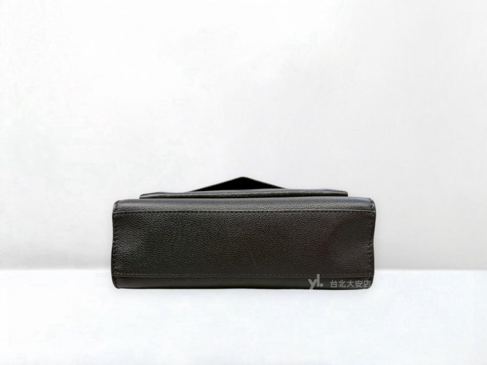 遠麗精品 132 A13205 LV包包 Mylockme 黑色牛皮銀轉釦下蓋鏈包M51418 (台北大安店)
