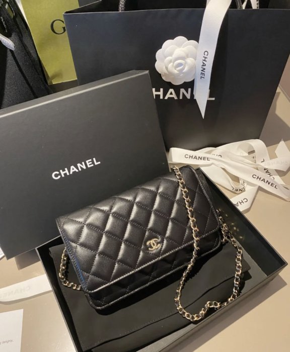 J&S 精品小舖 1210 Chanel 香奈兒包 AP0250 鍊帶發財包 羊皮黑金鏈 現貨