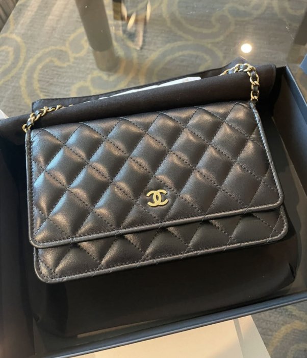 J&S 精品小舖 1210 Chanel 香奈兒包 AP0250 鍊帶發財包 羊皮黑金鏈 現貨